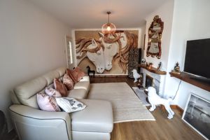 LOUNGE- click for photo gallery